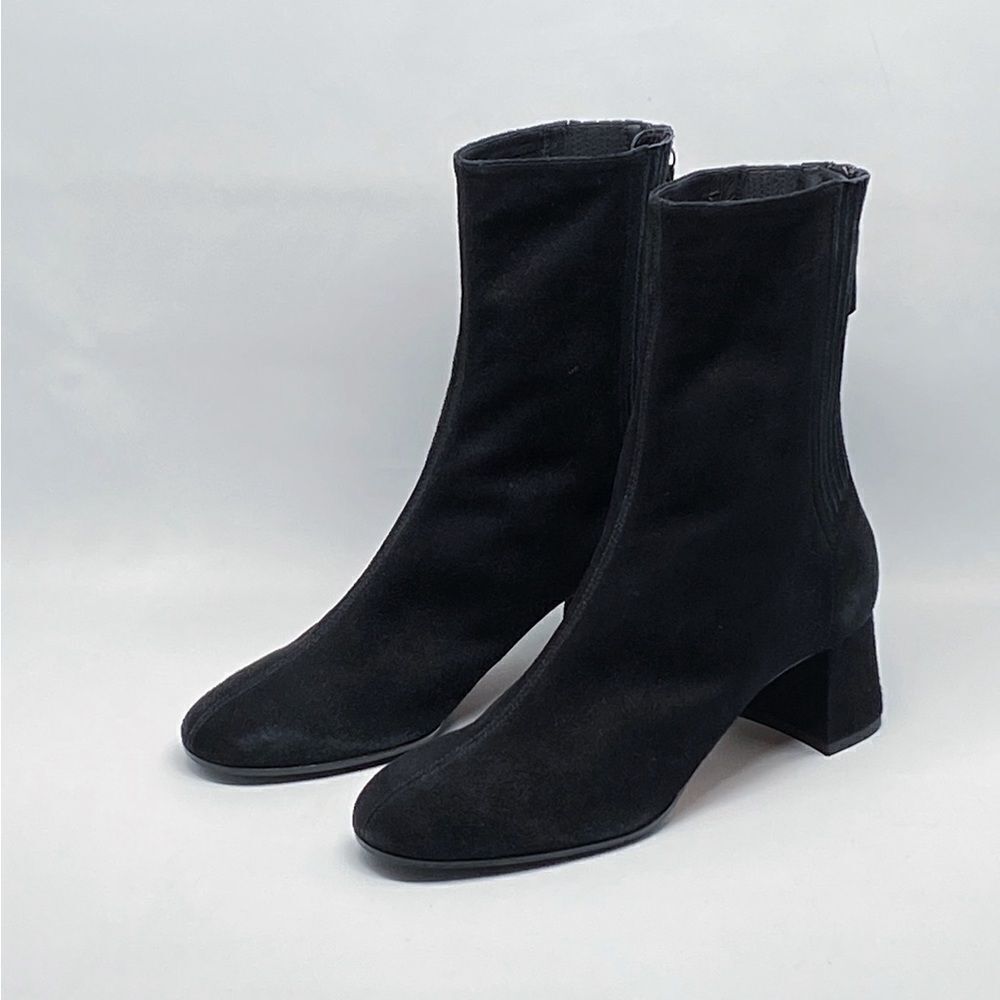 Aquazzura  Saint Honore Suede Ankle Boots size 35.5